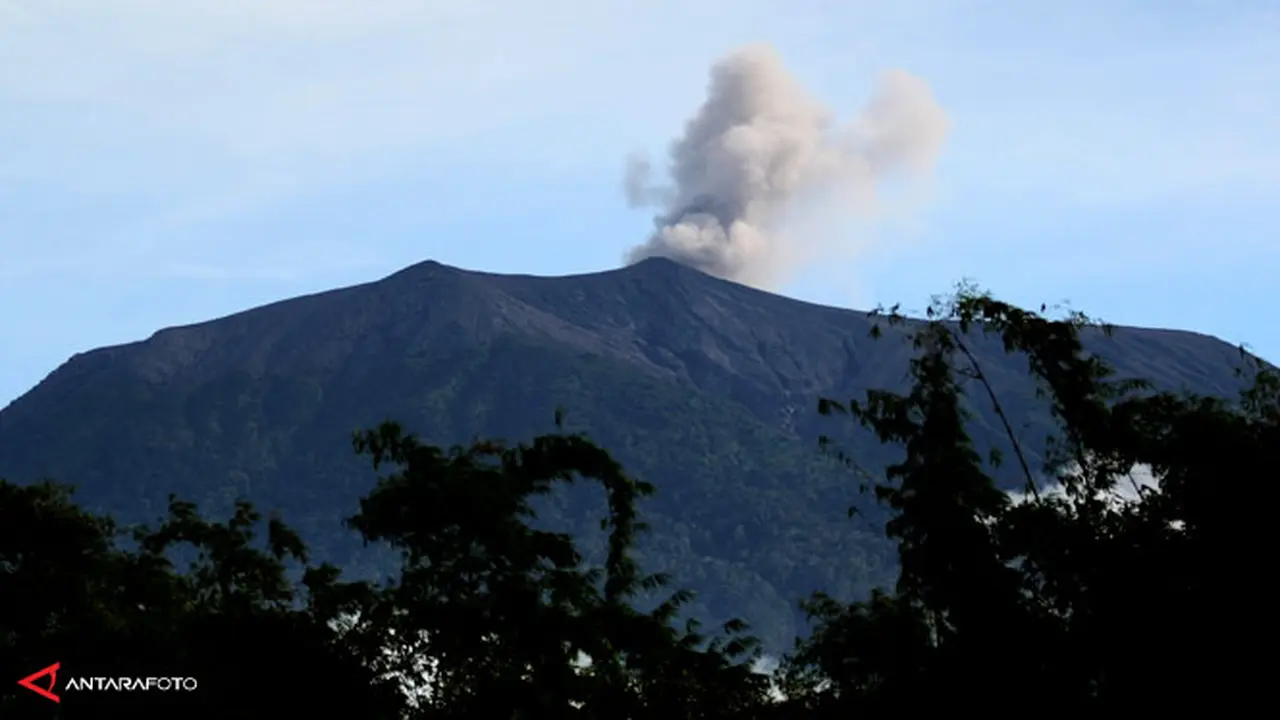 gunung-marapi-131012b.jpg