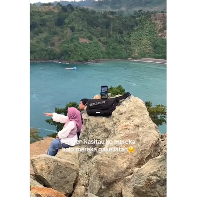 6 Momen Apes ketika Foto Pakai Waktu Ini Bikin Elus Dada, Tak Sesuai Harapan