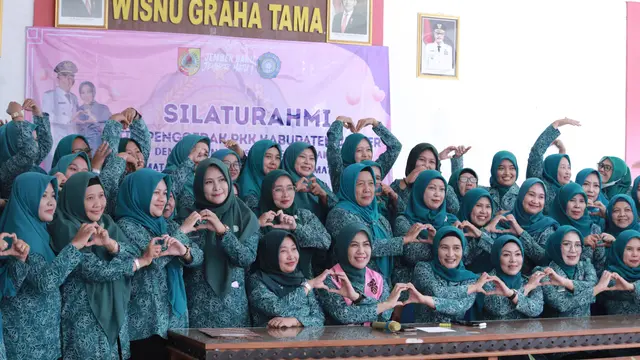 Hari Pertama Program Bunga Desaku di Ambulu, Bupati Jember Tinjau Puskesmas hingga Bocorkan Rencana Tol Lewati Jember
