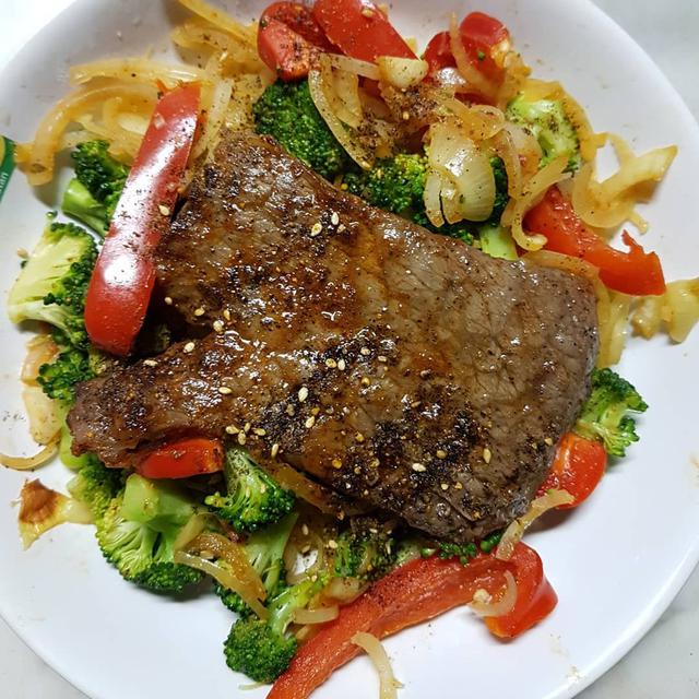 Resep Steak Daging Sapi Saus Barbeque Rumahan yang Mudah