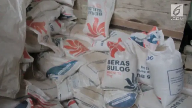 Polisi menemukan beras oplosan sebanyak 13 ton di gudang ini.