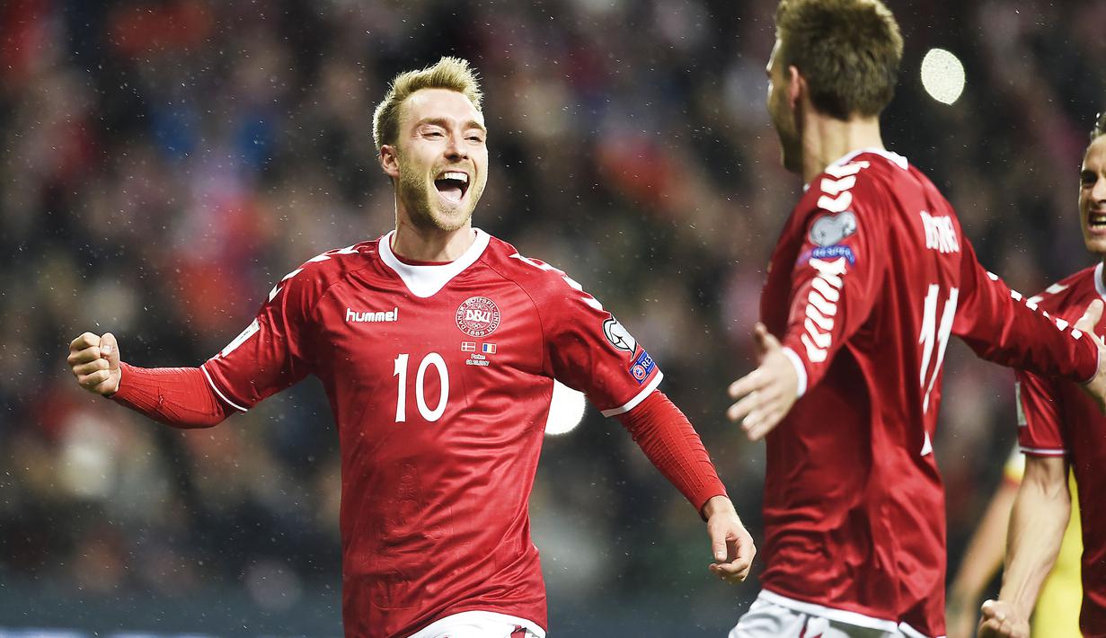 Pemain Denmark, Christian Eriksen (kiri) menjadi top scorer di negaranya, Eriksen telah mencetak delapan gol selama kualifikasi Piala Dunia 2018. (AFP/Scanpix Denmark / Liselotte Sabroe / Denmark OUT)