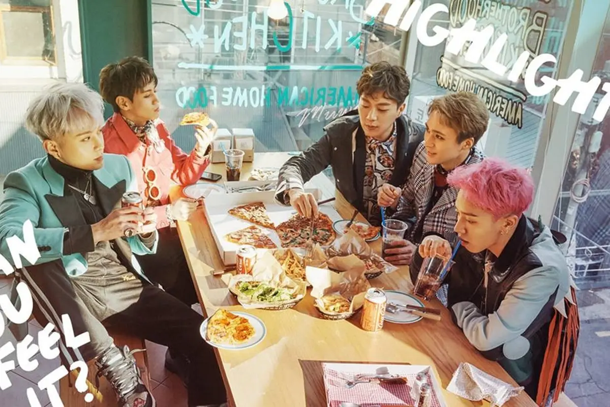 [Bintang] Highlight Siapkan Kejutan Usai Rilis Mini Album