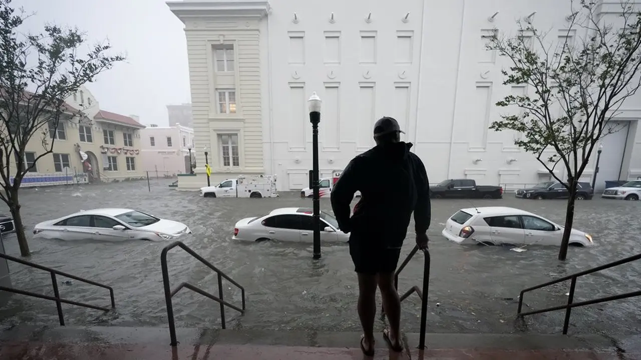 Badai Sally akibatkan banjir di Florida.