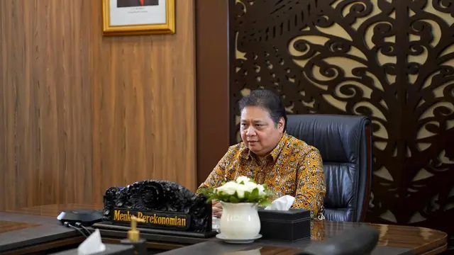 Menteri Koordinator Bidang Perekonomian Airlangga Hartarto dalam acara The Iconomics Media Business Forum & Awarding: Indonesia Business Innovation Forum 2024, Selasa (20/2/2024). (Foto: Kemenko Bidang Perekonomian)
