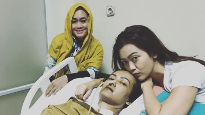 [Bintang] Nia Anggia