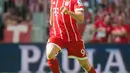 Penyerang Bayern Munchen, Robert Lewandowski menjadi salah satu dari sepuluh pencetak gol terbanyak di Eropa dengan 30 gol - 60 poin. (EPA/Marc Mueller)