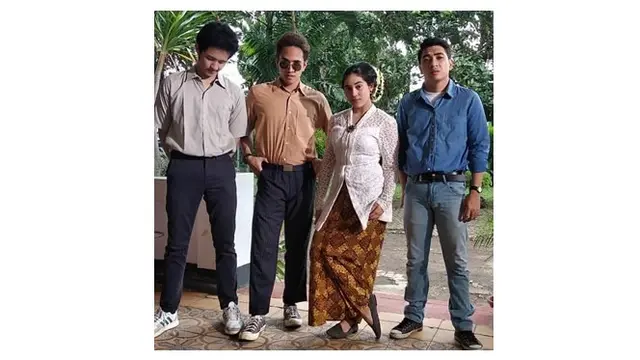 7 Potret Terbaru Nakula, Kembaran Sadewa yang Kini Berkumis