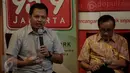 Pengamat politik Hanta Yudha saat menjadi pembicara pada diskusi dengan tema "Akhirnya Golkar Bisa Gelar Munaslub", Jakarta, (6/5/2016). Diskusi membahas iuran atau kontribusi kepada partai untuk pendaftaran Caketum Golkar. (Liputan6.com/Faizal Fanani)