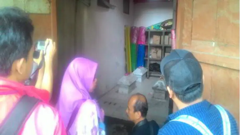 Makam Putri Mangkunagoro IV Tersembunyi Di Gudang Rumah Warga