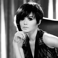 Menurut Yuni Shara, Krisdayanti alias KD yang sekarang berbeda dengan yang dulu. Kok bisa ya?