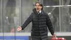 Simone Inzaghi - Juru taktik Inter Milan ini masuk dalam jajaran pelatih muda di Liga Champions. Simone Inzaghi yang kini berusia 45 tahun merupakan pelatih pengalaman dengan sederet prestasi. (AP/Luca Bruno)