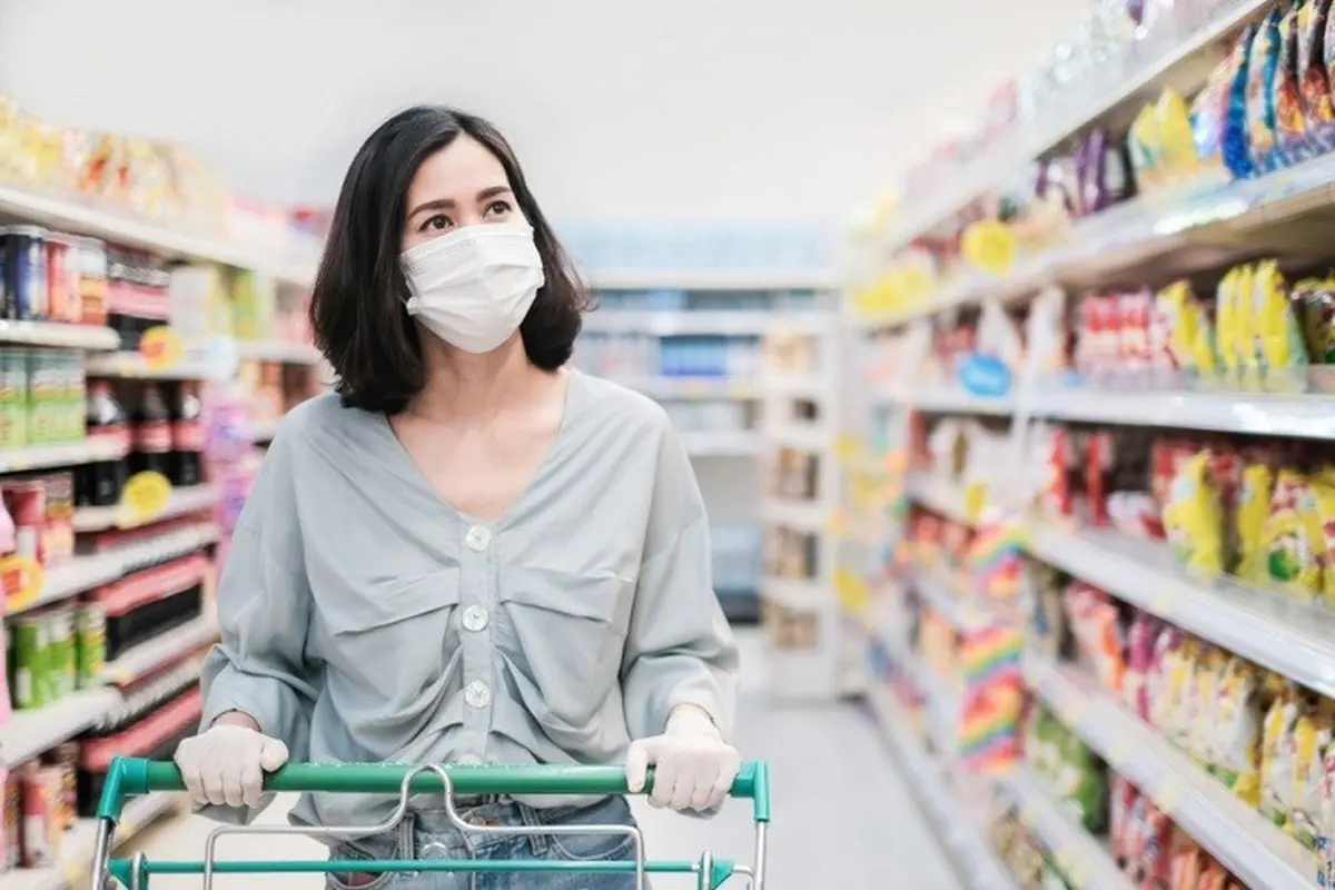 Jangan Sampai Anak Tertular Dari Baju Ayahnya, Ikuti Aturan Berpakaian yang Tepat Selama Pandemi Virus Corona