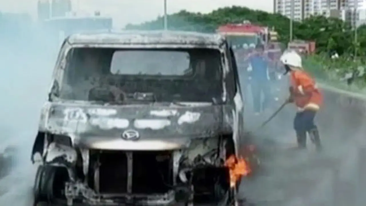 Segmen 1: Mobil Terbakar hingga Pemakaman Pilot T-50i
