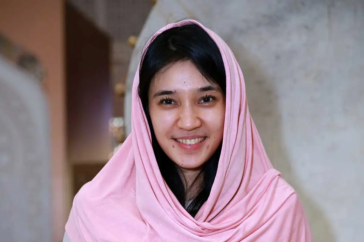 Dhini Aminarti