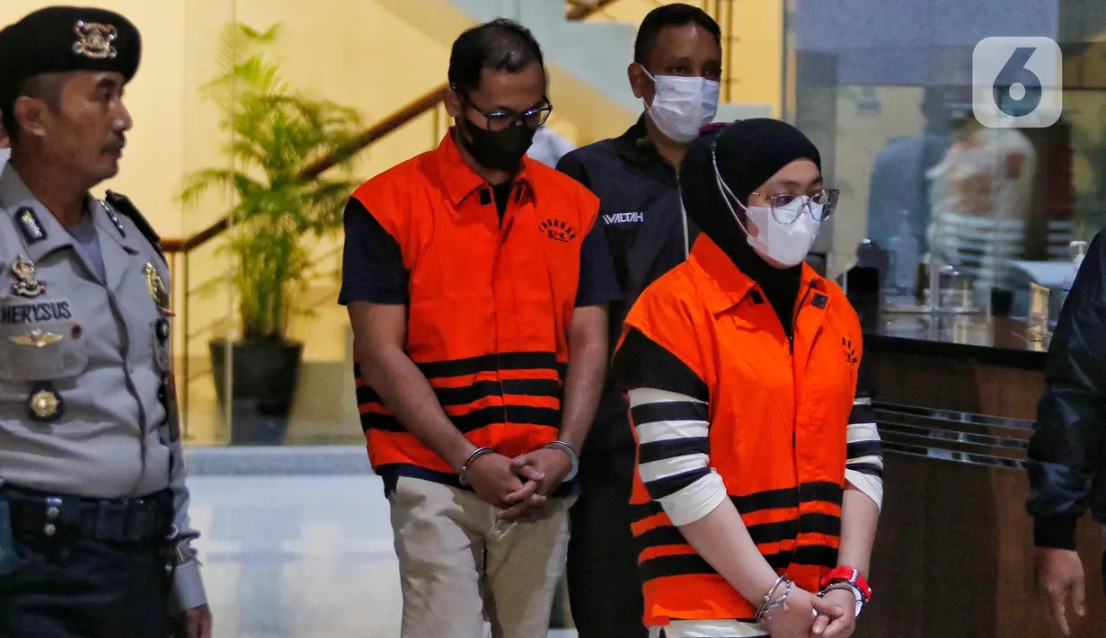 Kepala BPKAD Pemkab Kepulauan Meranti Fitria Nengsih dan Pemeriksa Muda BPK Perwakilan Riau, M Fahmi Aressa akan ditahan dan menempati rutan KPK untuk pemeriksaan lebih lanjut dalam 20 hari ke depan. (Liputan6.com/Angga Yuniar)