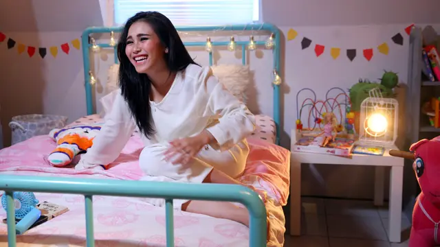 [Bintang] Ayu Ting Ting