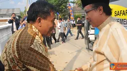 Citizen6, Lampung: Menteri Kelautan dan Perikanan Sharif C Sutardjo pada, Minggu (5/6) melakukan kunjungan Safari Ramadhan ke Balai Besar Pengembangan Budidaya Laut (BBPBL) Lampung. (Pengirim: Efrimal Bahri)