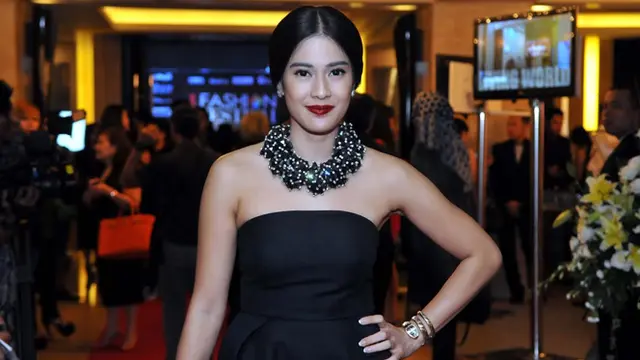 Dian Sastro