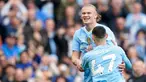 Pemain Manchester City, Erling Haaland melakukan selebrasi setelah mencetak gol keempat timnya saat pertandingan sepak bola Liga Premier Inggris melawan Wolverhampton Wanderers di Stadion Etihad, Manchester, Inggris, Sabtu, 4 Mei 2024. (AP Photo/Dave Thompson)