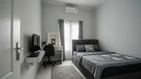 7 Desain Kamar Tidur Minimalis Ukuran 3x3 yang Bikin Ruang Sempit Terasa Lega dan Estetik