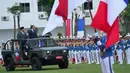 Di Akademi Militer, kedua pemimpin negara melakukan peninjauan fasilitas, berdialog dengan para taruna, serta bersantap siang bersama. (Achmad Ibrahim/POOL/AFP)