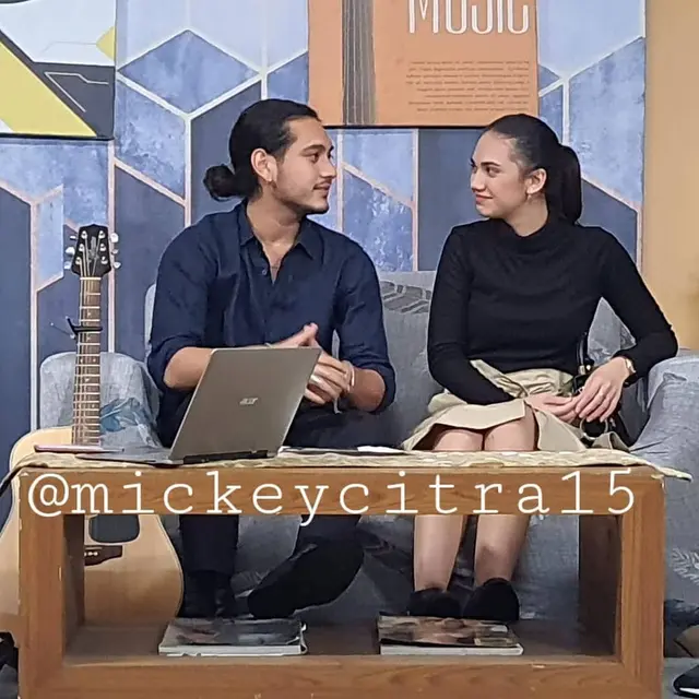 Gabung di Love Story The Series, Ini 6 Potret Haico Van der Veken di Balik Layar
