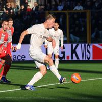 Rapor Duo Timnas Indonesia di Serie A Tadi Malam: Emil Merasakan Keganasan Hojlund, Bang Jay Bawa Oleh-oleh Poin