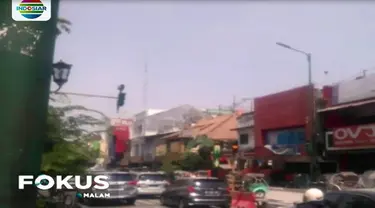 Menyusul terjadinya letusan freatik Gunung Merapi, maka sejumlah wilayah di Kota Yogyakarta dan sekitarnya terguyur hujan abu vulkanik.