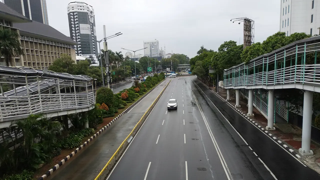 Libur Natal, Jalan MH Thamrin Jakarta lengang