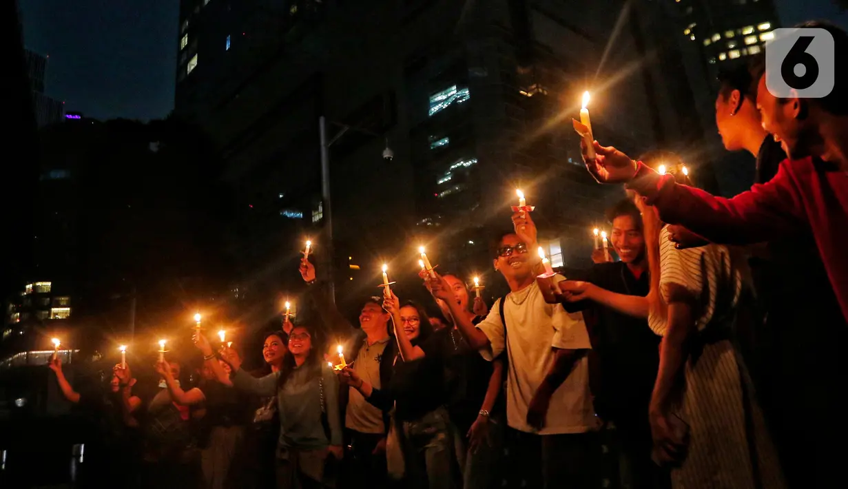 Gerakan yang diinisiasi sejak tahun 2004 itu kini kerap diikuti sejumlah kota di dunia, termasuk Jakarta yang juga dimeriahkan para pegiat dan pemerhati lingkungan. (Liputan6.com/Angga Yuniar)