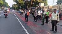 Lokasi&nbsp;juru parkir liar di kawasan Masjid Istiqlal memeras sopir bus sebesar Rp300 ribu. (Merdeka.com/Bachtiarudin Alam)