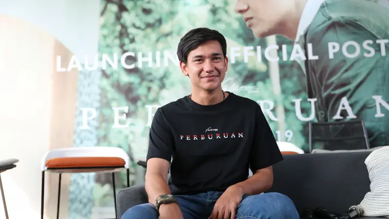 [Fimela] Adipati Dolken di Film Perburuan