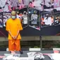 YR, guru tari tersangka pencabulan anak didik ditangkap polisi. (Zainul/Liputan6.com)