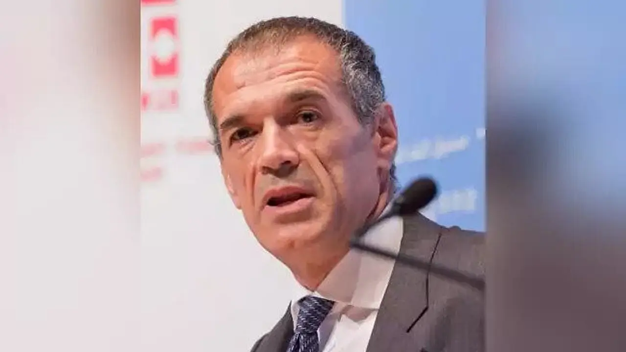 Carlo Cottarelli, mantan direkur IMF yang ditunjuk sebagai perdana menteri Italia sementara oleh Presiden Giuseppe Conte (AFP PHOTO via NDTV)