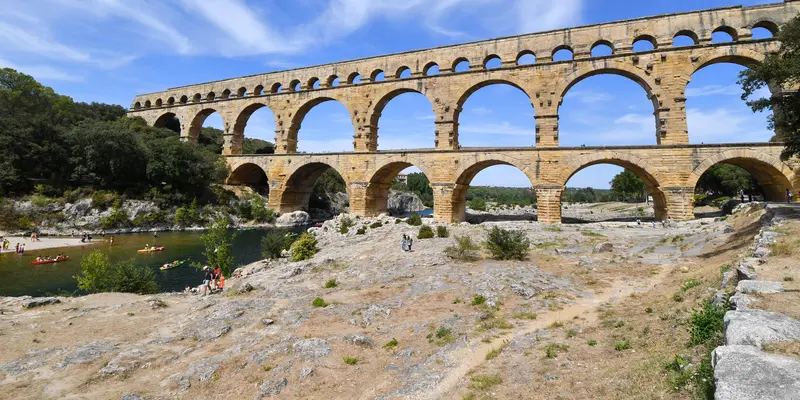 Pont du Gard, Jembatan Peninggalan Romawi yang Menakjubkan