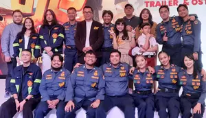 Totalitas Selama Syuting Film ‘GJLS: Berapi-Api’, Rispo Pakai Baju Damkar Hampir 10 Kilo!
