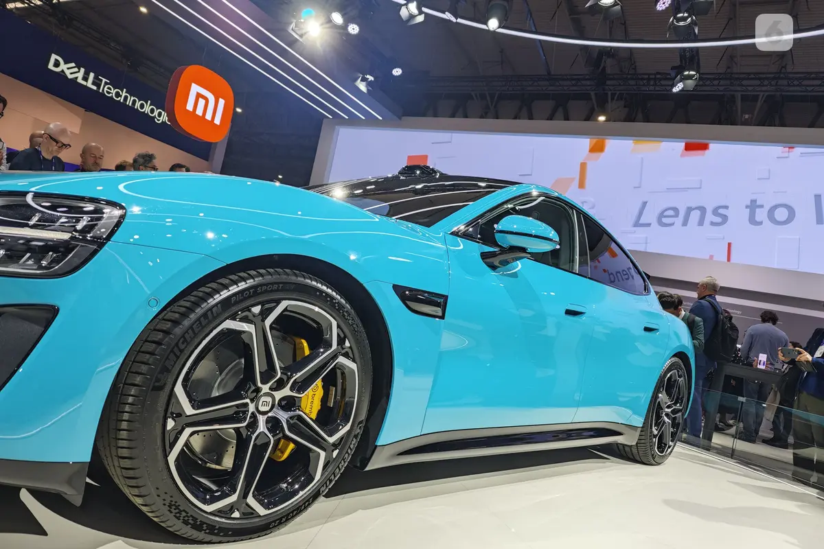 Xiaomi pamer mobil listrik Xiaomi SU7 di MWC 2024. Liputan6.com/Iskandar