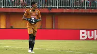 Kiper Madura United, Hery Prasetyo. (Bola.com/Aditya Wany)