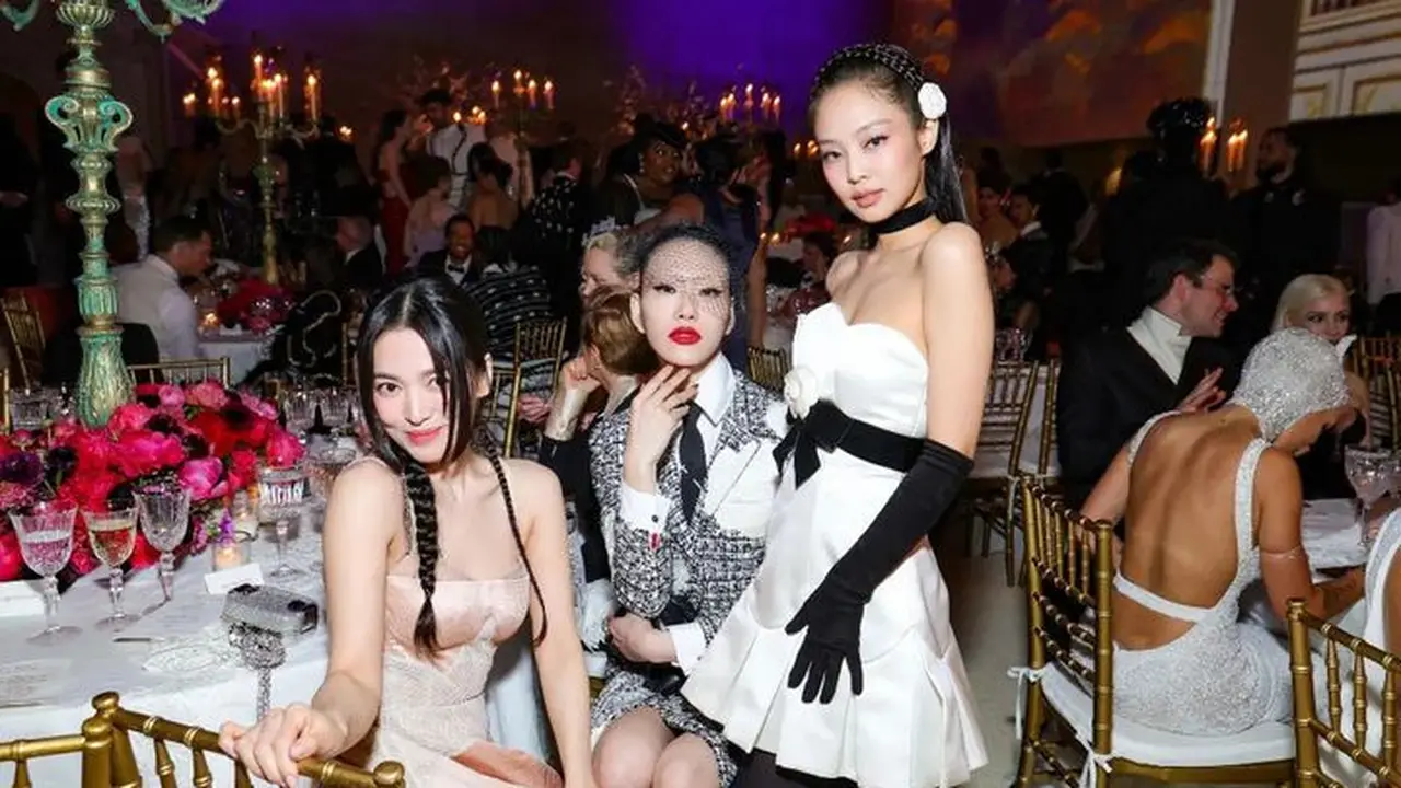 Song Hye Kyo, Jennie, Sora Choi