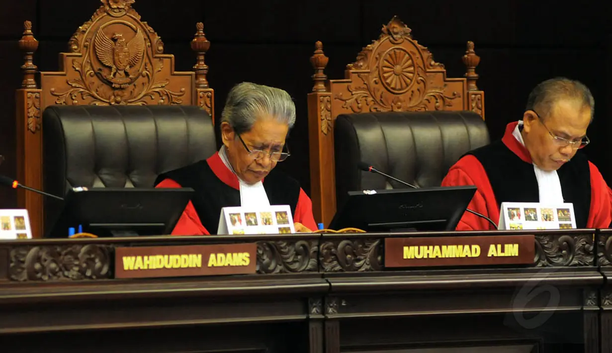 Sidang perdana pengujian Undang-undang pencegahan dan pemberantasan Tindak Pidana Pencucian Uang (TPPU) ini diajukan mantan Ketua MK Akil Mochtar, Jumat (29/8/14). (Liputan6.com/Faisal R Syam)