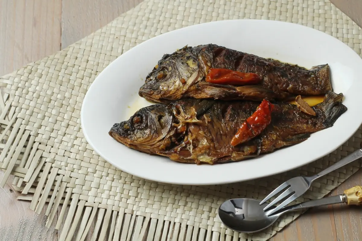 pindang ikan mas kecap