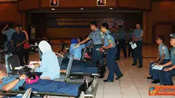 Jelang HUT Kemerdekaan Siswa Kobangdikal Donorkan Darah
 