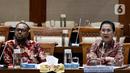 Presiden Direktur PT Freeport Indonesia Tony Wenas (kanan) mengikuti rapat dengar pendapat (RDP) dengan Komisi VII DPR RI di komplek Parlemen, Jakarta, Rabu (19/2/2020). Rapat membahas rencana kerja Freeport pascadivestasi serta mengevaluasi progres pembangunan smelter. (Liputan6.com/Johan Tallo)