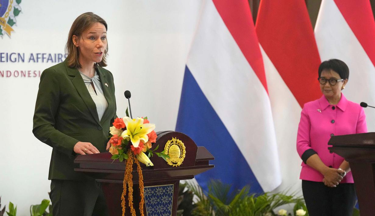 Dalam pertemuan bilateral tersebut dibahas kerja sama budaya, investasi, dan perdagangan. (AP Photo/Tatan Syuflana)