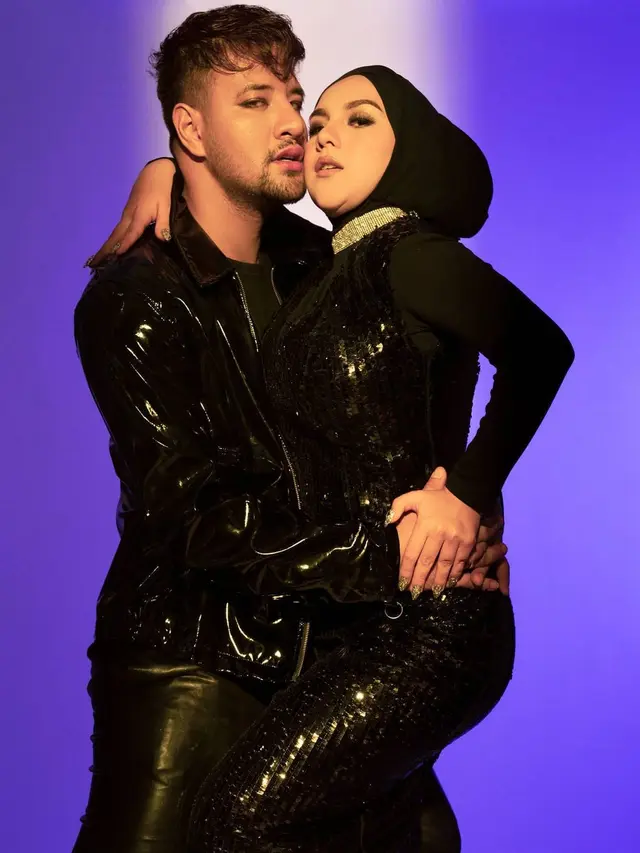 6 Gaya Pemotretan Terbaru Irish Bella dan Ammar Zoni, Curi Perhatian