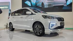 Suzuki Ertiga terbaru mengusung teknologi mild hybrid untuk menghemat konsumsi BBM. (Otosia.com/Nazar Ray)