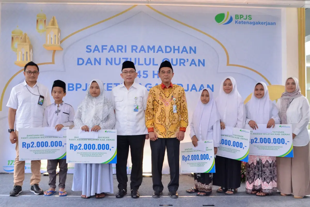 Safari Ramadan di Jawa Tengah, BPJS Ketenagakerjaan Salurkan Paket Sembako dan Bantuan Banjir Demak