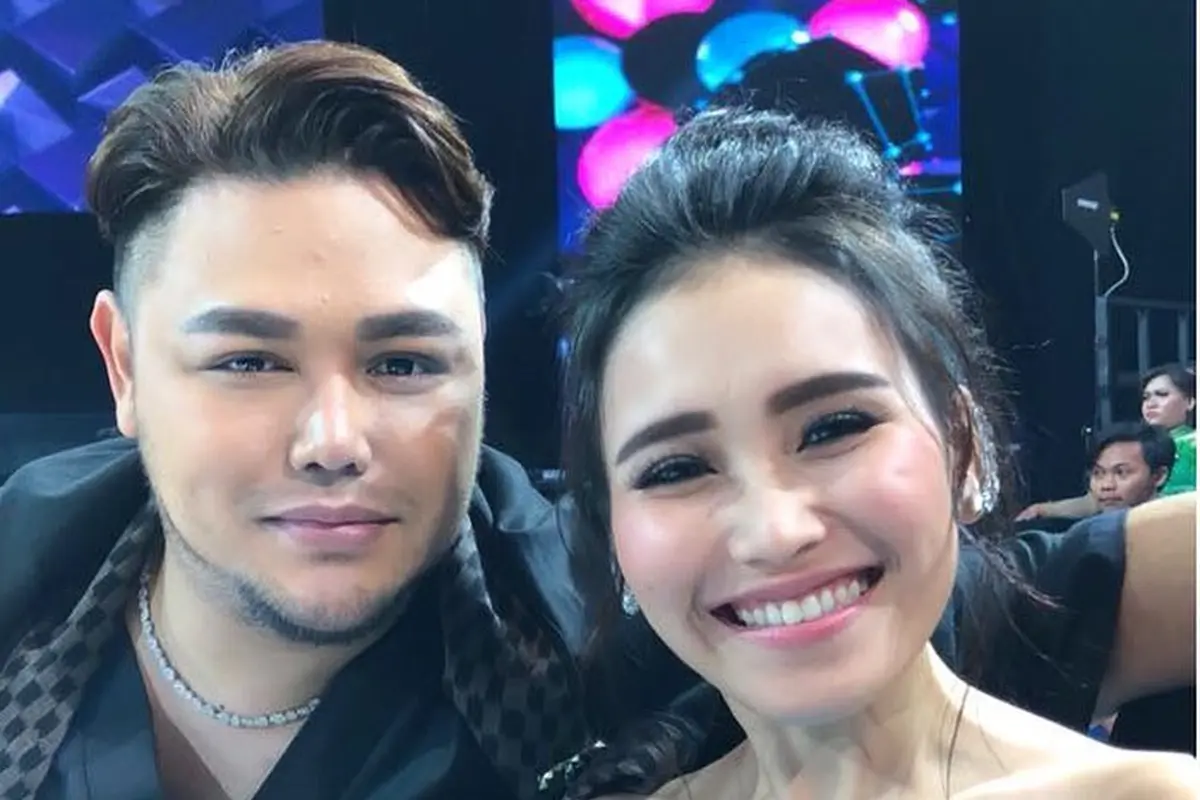 [Bintang] 8 Potret Kekompakan Ayu Ting Ting dan Ivan Gunawan