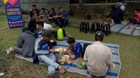 Siapa sangka taman-taman di Bandung bisa jadi lokasi membangkitkan kepedulian dengan berbagi makanan pada kalangan bawah. (Liputan6.com/Huyogo Simbolon)